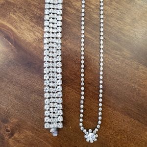 Vintage Weiss signed bracelet with clear rhinestones